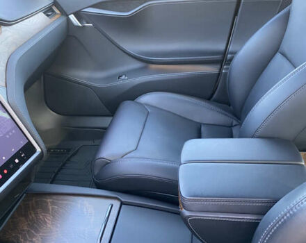 Білий Тесла Модель С, об'ємом двигуна 0 л та пробігом 128 тис. км за 19100 $, фото 7 на Automoto.ua