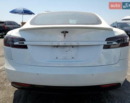 Белый Тесла Модель С, объемом двигателя 0 л и пробегом 56 тыс. км за 8400 $, фото 5 на Automoto.ua