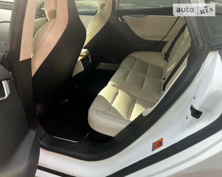 Белый Тесла Модель С, объемом двигателя 0 л и пробегом 108 тыс. км за 22500 $, фото 16 на Automoto.ua