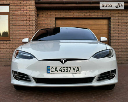 Білий Тесла Модель С, об'ємом двигуна 0 л та пробігом 89 тис. км за 31500 $, фото 8 на Automoto.ua