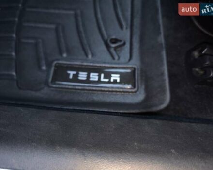 Белый Тесла Модель С, объемом двигателя 0 л и пробегом 178 тыс. км за 22999 $, фото 51 на Automoto.ua