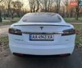 Белый Тесла Модель С, объемом двигателя 0 л и пробегом 96 тыс. км за 20391 $, фото 6 на Automoto.ua