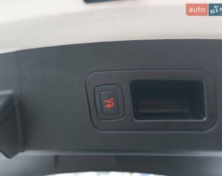 Белый Тесла Модель С, объемом двигателя 0 л и пробегом 178 тыс. км за 22999 $, фото 34 на Automoto.ua