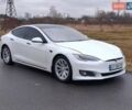 Білий Тесла Модель С, об'ємом двигуна 0 л та пробігом 150 тис. км за 17999 $, фото 1 на Automoto.ua