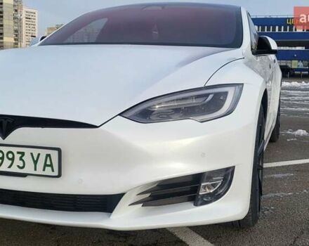 Тесла Модель С 2018 в Киеве на Automoto.ua Белый Тесла Модель С, объемом двигателя 0 л и пробегом 88 тыс. км за 21500 $, фото 10 на Automoto.ua