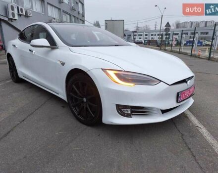 Белый Тесла Модель С, объемом двигателя 0 л и пробегом 178 тыс. км за 22999 $, фото 23 на Automoto.ua