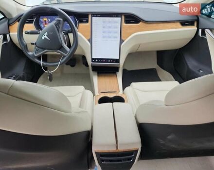 Білий Тесла Модель С, об'ємом двигуна 0 л та пробігом 107 тис. км за 7400 $, фото 6 на Automoto.ua