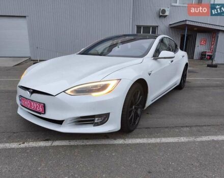 Белый Тесла Модель С, объемом двигателя 0 л и пробегом 178 тыс. км за 22999 $, фото 17 на Automoto.ua
