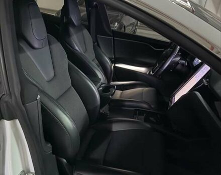 Белый Тесла Модель С, объемом двигателя 0 л и пробегом 113 тыс. км за 17200 $, фото 7 на Automoto.ua