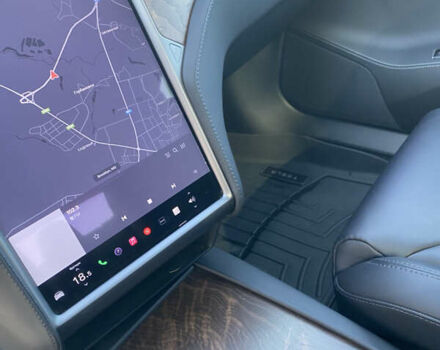 Білий Тесла Модель С, об'ємом двигуна 0 л та пробігом 128 тис. км за 19100 $, фото 9 на Automoto.ua