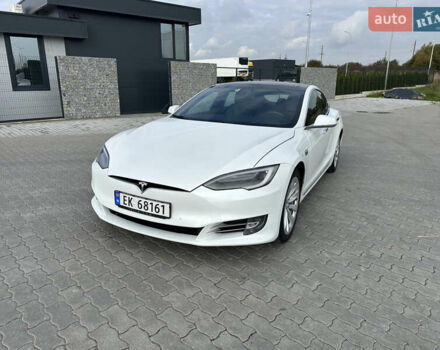Білий Тесла Модель С, об'ємом двигуна 0 л та пробігом 238 тис. км за 17700 $, фото 4 на Automoto.ua