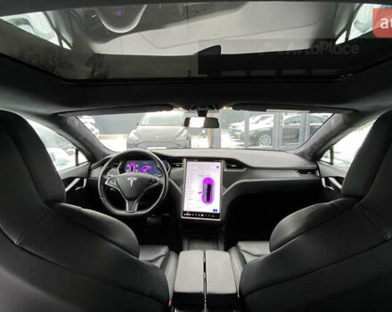 Белый Тесла Модель С, объемом двигателя 0 л и пробегом 183 тыс. км за 18300 $, фото 36 на Automoto.ua