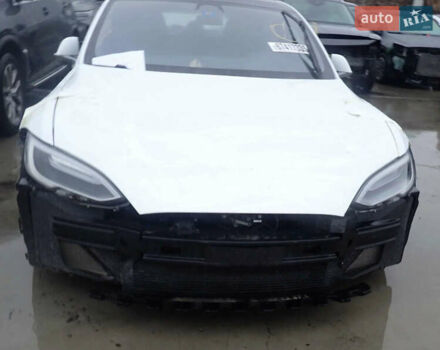 Білий Тесла Модель С, об'ємом двигуна 0 л та пробігом 103 тис. км за 14799 $, фото 7 на Automoto.ua