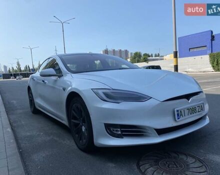 Белый Тесла Модель С, объемом двигателя 0 л и пробегом 90 тыс. км за 27500 $, фото 9 на Automoto.ua
