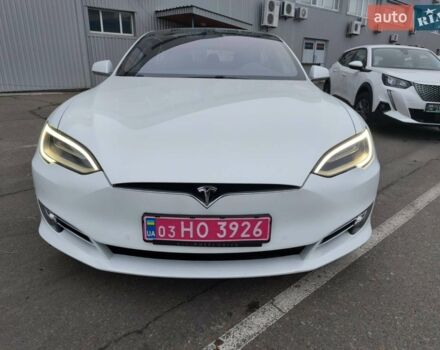 Білий Тесла Модель С, об'ємом двигуна 0 л та пробігом 178 тис. км за 21555 $, фото 16 на Automoto.ua