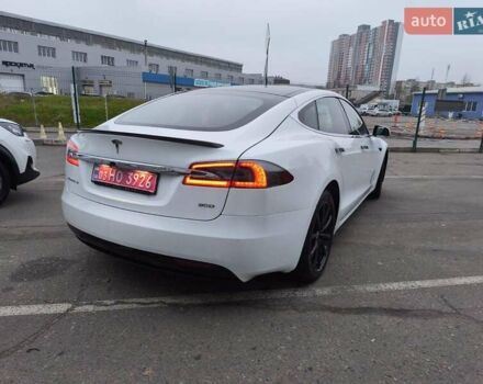Белый Тесла Модель С, объемом двигателя 0 л и пробегом 178 тыс. км за 22999 $, фото 8 на Automoto.ua