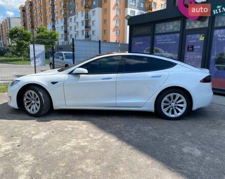 Белый Тесла Модель С, объемом двигателя 0 л и пробегом 84 тыс. км за 23000 $, фото 8 на Automoto.ua