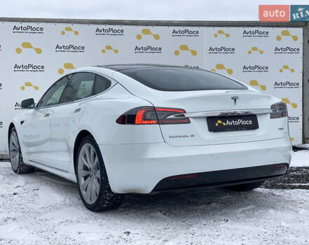 Белый Тесла Модель С, объемом двигателя 0 л и пробегом 183 тыс. км за 18300 $, фото 71 на Automoto.ua