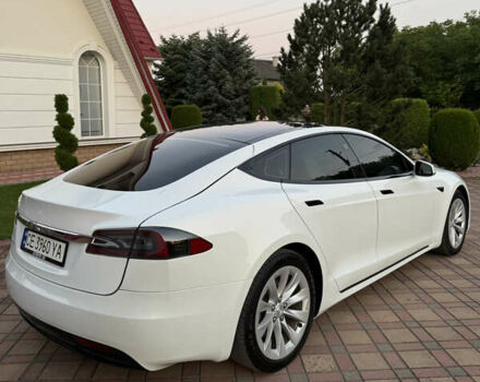 Тесла Модель С 2018 в Черновцах на Automoto.ua Белый Тесла Модель С, объемом двигателя 0 л и пробегом 114 тыс. км за 24250 $, фото 3 на Automoto.ua