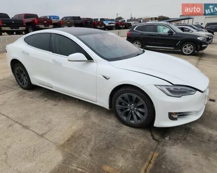 Білий Тесла Модель С, об'ємом двигуна 0 л та пробігом 107 тис. км за 7400 $, фото 1 на Automoto.ua