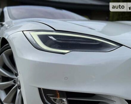 Белый Тесла Модель С, объемом двигателя 0 л и пробегом 140 тыс. км за 22900 $, фото 23 на Automoto.ua