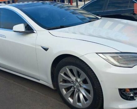 Білий Тесла Модель С, об'ємом двигуна 0 л та пробігом 79 тис. км за 27999 $, фото 1 на Automoto.ua