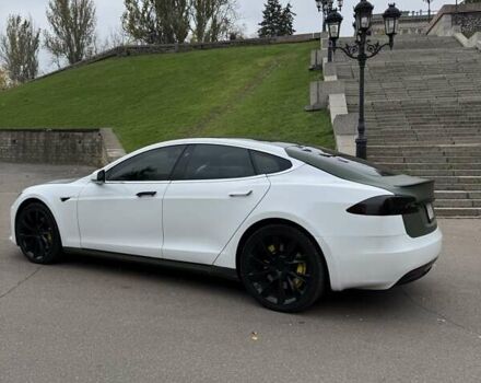 Белый Тесла Модель С, объемом двигателя 0 л и пробегом 219 тыс. км за 24900 $, фото 3 на Automoto.ua