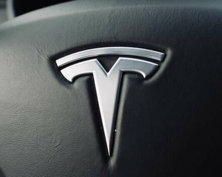 Белый Тесла Модель С, объемом двигателя 0 л и пробегом 117 тыс. км за 29700 $, фото 30 на Automoto.ua