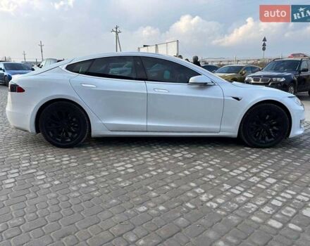Белый Тесла Модель С, объемом двигателя 0 л и пробегом 121 тыс. км за 29990 $, фото 9 на Automoto.ua