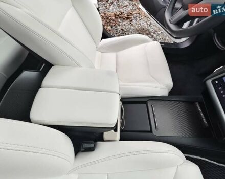 Білий Тесла Модель С, об'ємом двигуна 0 л та пробігом 39 тис. км за 34999 $, фото 12 на Automoto.ua