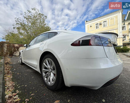 Белый Тесла Модель С, объемом двигателя 0 л и пробегом 85 тыс. км за 29500 $, фото 12 на Automoto.ua