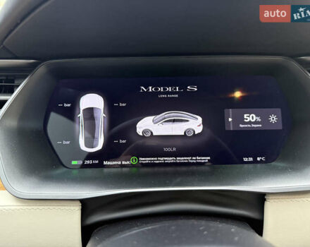 Білий Тесла Модель С, об'ємом двигуна 0 л та пробігом 52 тис. км за 27800 $, фото 33 на Automoto.ua