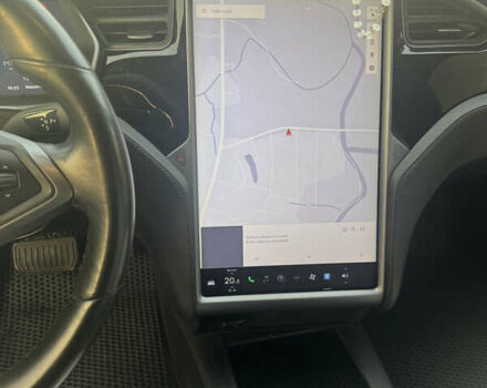 Білий Тесла Модель С, об'ємом двигуна 0 л та пробігом 154 тис. км за 30000 $, фото 21 на Automoto.ua