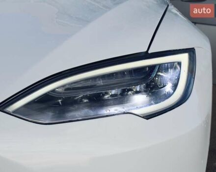 Белый Тесла Модель С, объемом двигателя 0 л и пробегом 117 тыс. км за 29700 $, фото 12 на Automoto.ua