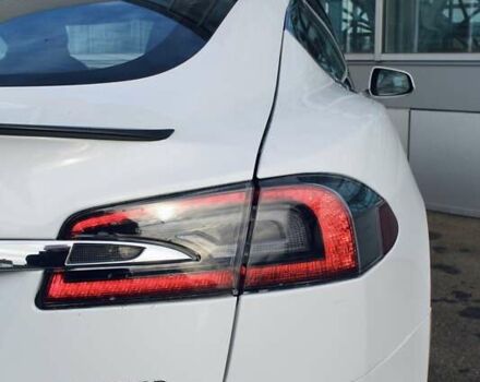 Белый Тесла Модель С, объемом двигателя 0 л и пробегом 117 тыс. км за 29700 $, фото 13 на Automoto.ua