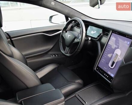 Білий Тесла Модель С, об'ємом двигуна 0 л та пробігом 118 тис. км за 29700 $, фото 14 на Automoto.ua