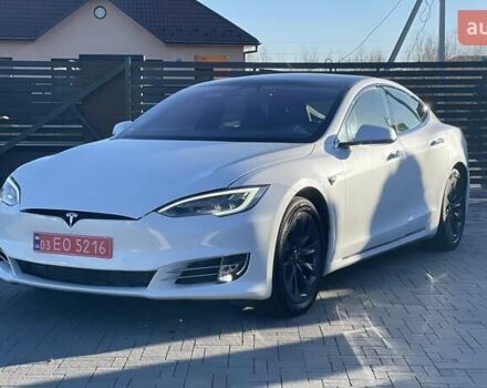 Белый Тесла Модель С, объемом двигателя 0 л и пробегом 135 тыс. км за 28300 $, фото 29 на Automoto.ua