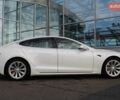 Белый Тесла Модель С, объемом двигателя 0 л и пробегом 117 тыс. км за 29700 $, фото 3 на Automoto.ua