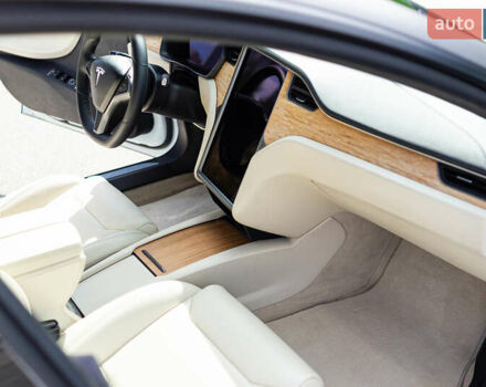 Білий Тесла Модель С, об'ємом двигуна 0 л та пробігом 193 тис. км за 24500 $, фото 21 на Automoto.ua