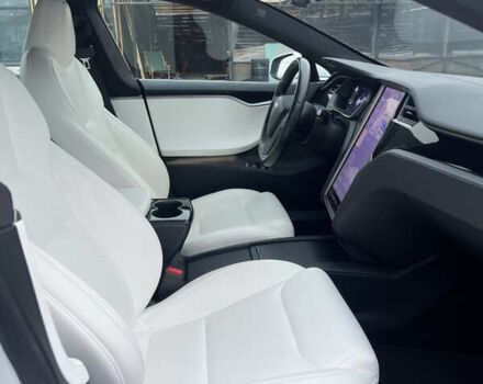 Белый Тесла Модель С, объемом двигателя 0 л и пробегом 149 тыс. км за 24900 $, фото 23 на Automoto.ua