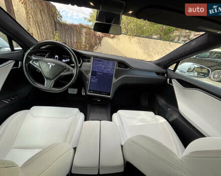 Белый Тесла Модель С, объемом двигателя 0 л и пробегом 85 тыс. км за 29500 $, фото 22 на Automoto.ua