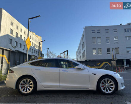 Белый Тесла Модель С, объемом двигателя 0 л и пробегом 85 тыс. км за 29500 $, фото 34 на Automoto.ua