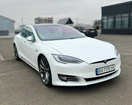 Белый Тесла Модель С, объемом двигателя 0 л и пробегом 149 тыс. км за 24900 $, фото 4 на Automoto.ua