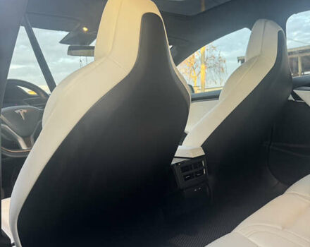 Білий Тесла Модель С, об'ємом двигуна 0 л та пробігом 154 тис. км за 30000 $, фото 18 на Automoto.ua