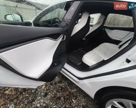 Білий Тесла Модель С, об'ємом двигуна 0 л та пробігом 39 тис. км за 34999 $, фото 8 на Automoto.ua