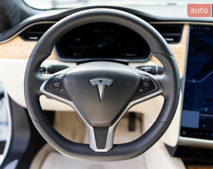 Білий Тесла Модель С, об'ємом двигуна 0 л та пробігом 193 тис. км за 24500 $, фото 25 на Automoto.ua