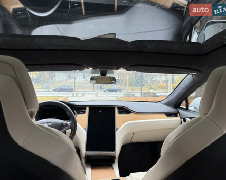 Білий Тесла Модель С, об'ємом двигуна 0 л та пробігом 52 тис. км за 27800 $, фото 31 на Automoto.ua