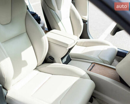 Білий Тесла Модель С, об'ємом двигуна 0 л та пробігом 193 тис. км за 24500 $, фото 22 на Automoto.ua