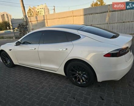 Белый Тесла Модель С, объемом двигателя 0 л и пробегом 76 тыс. км за 30200 $, фото 10 на Automoto.ua