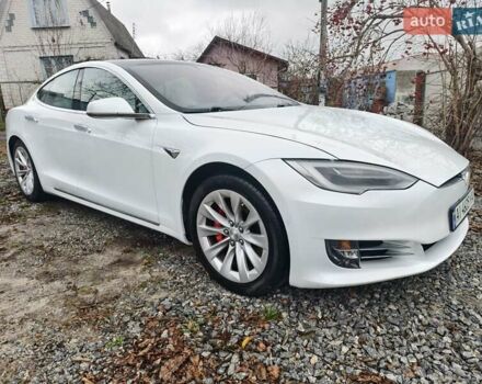 Білий Тесла Модель С, об'ємом двигуна 0 л та пробігом 39 тис. км за 34999 $, фото 1 на Automoto.ua